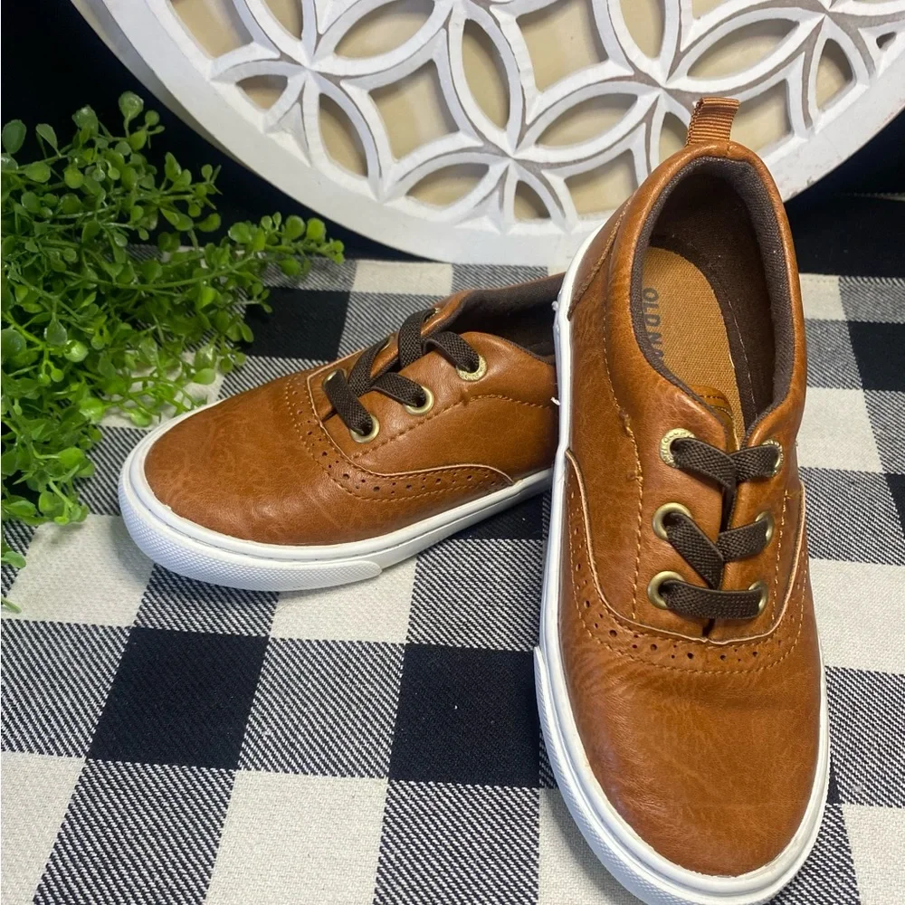 Old Navy Brown slip on Toddler Shoes‎ Excellent condition
